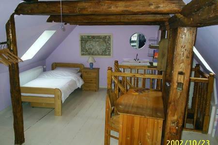 Altes Tageloehnerhaus Von 1510 Mit Garten Und Parkplatz Goslar Exterior foto